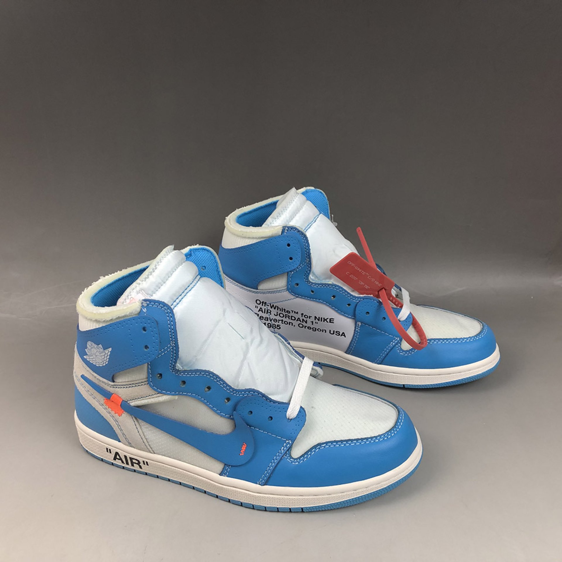 Off-White x Nike Air Jordan 1 UNC Blue - Listinge